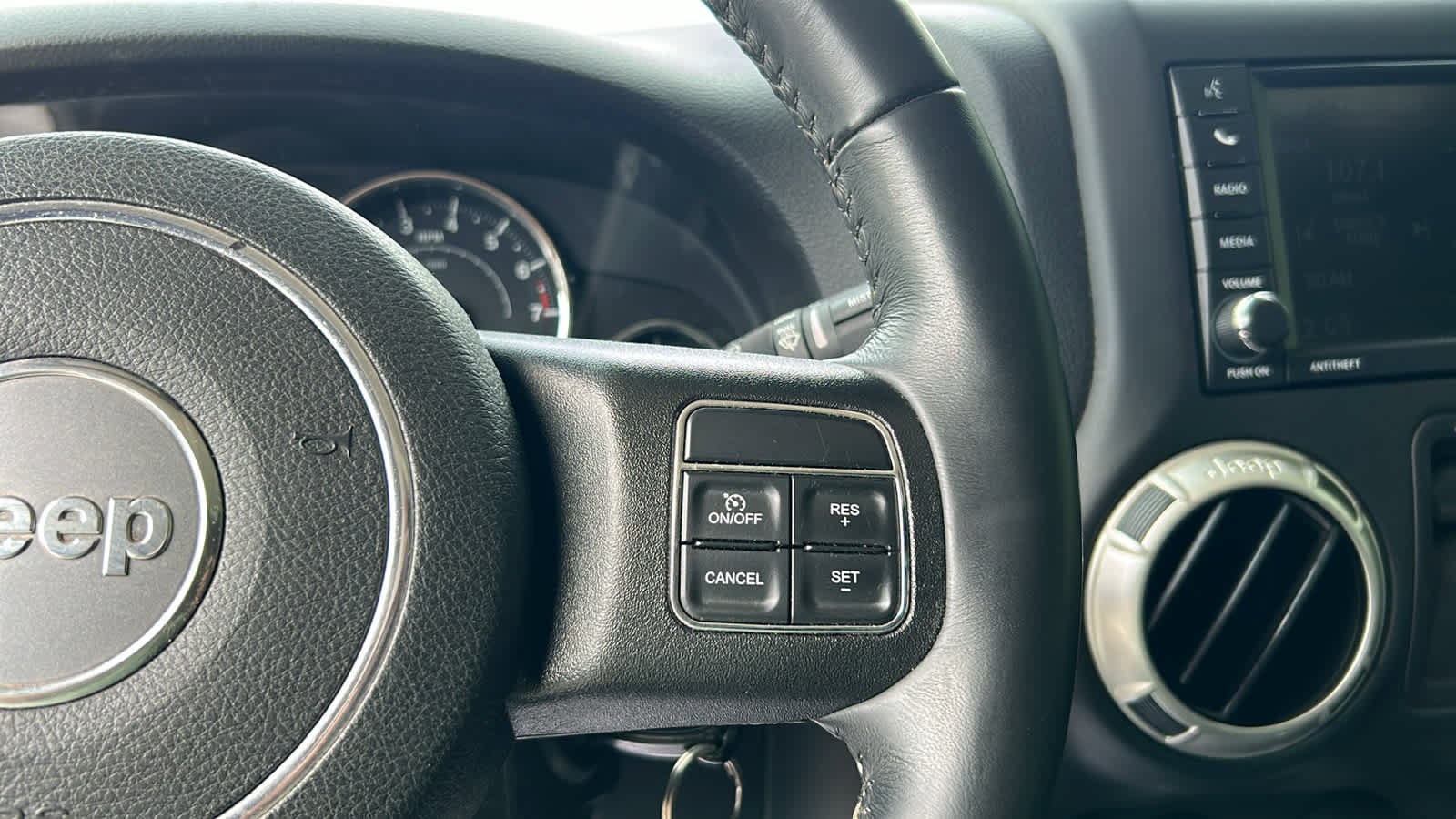 2018 Jeep Wrangler JK Sahara 4x4