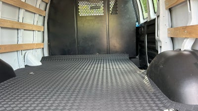 2024 Chevrolet Express Cargo 2500 WT