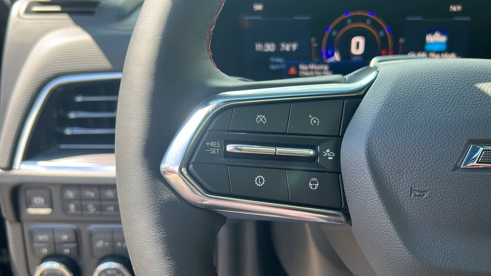 2025 Chevrolet Suburban RST