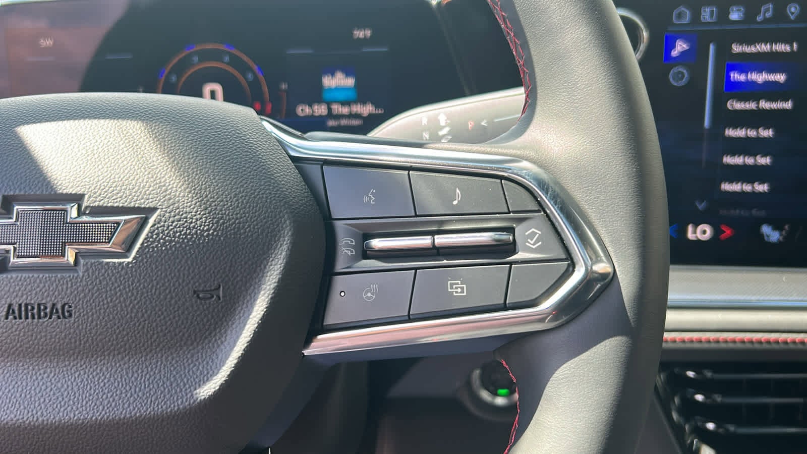 2025 Chevrolet Suburban RST