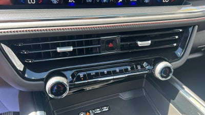 2025 Chevrolet Suburban RST