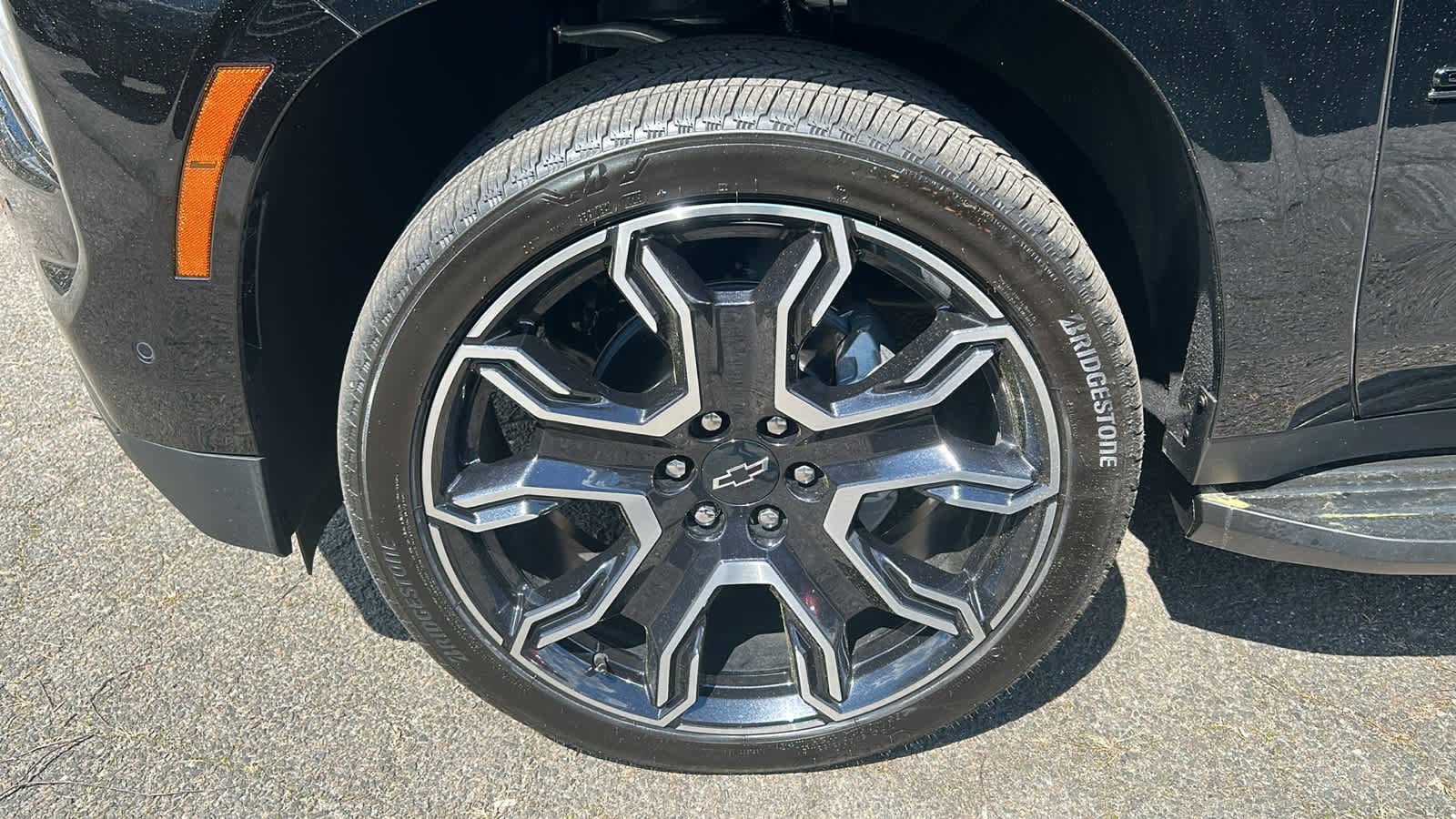 2025 Chevrolet Suburban RST