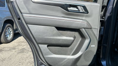 2025 Chevrolet Tahoe RST