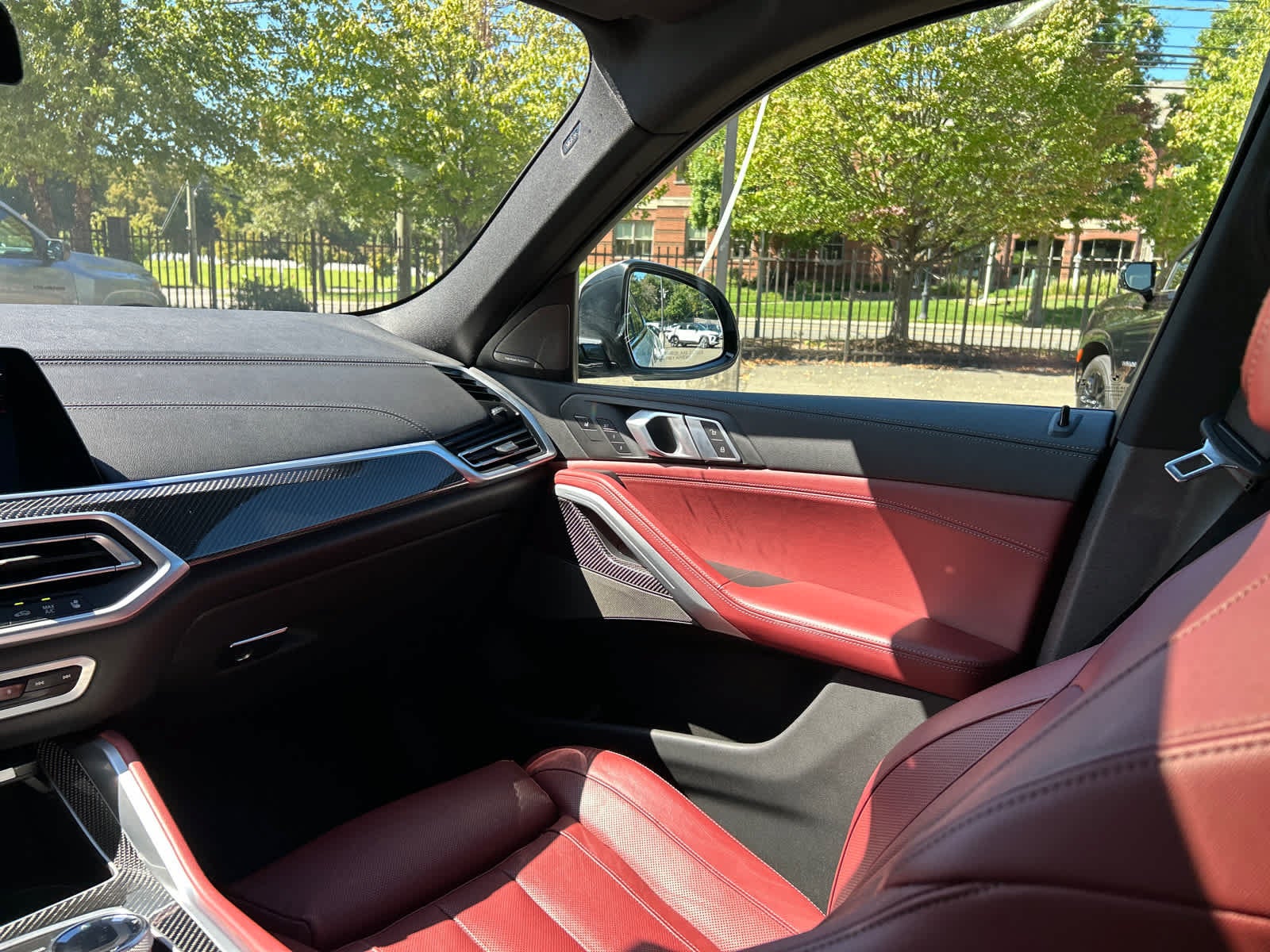 2021 BMW X6 M50i
