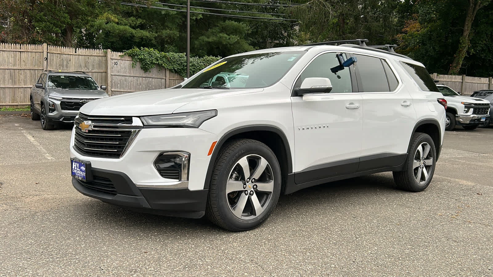 2023 Chevrolet Traverse LT Leather