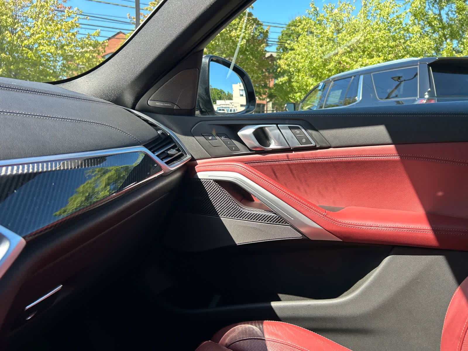 2021 BMW X6 M50i