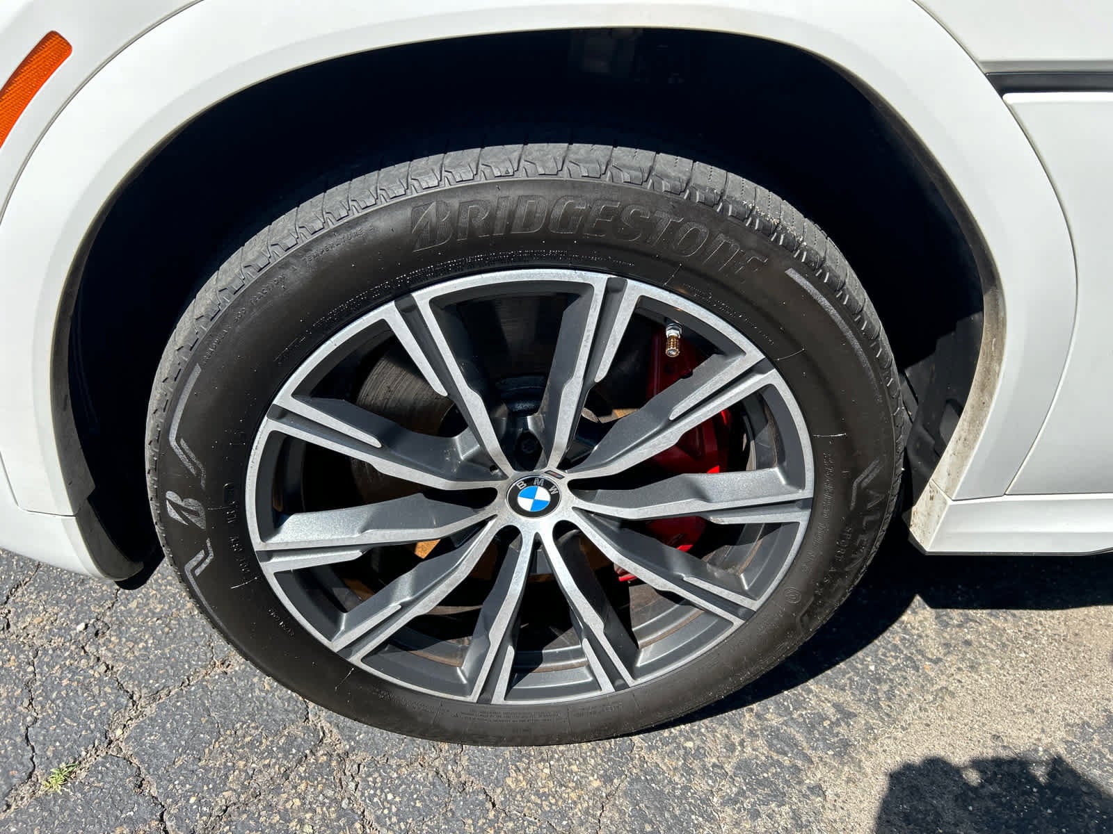2021 BMW X6 M50i
