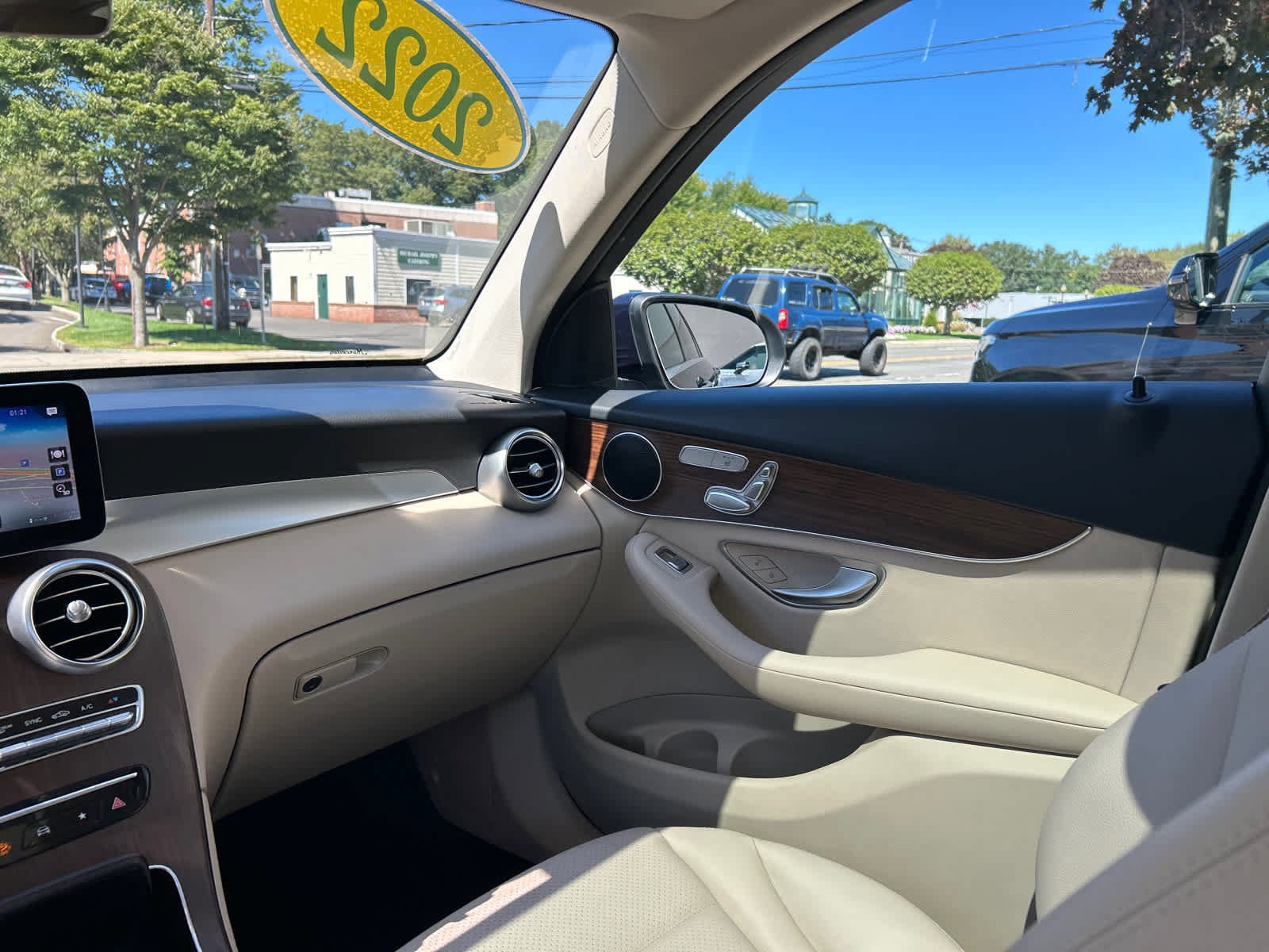 2022 Mercedes-Benz GLC GLC 300
